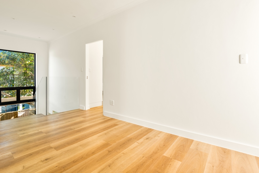 3 Bedroom Property for Sale in Leisure Isle Western Cape